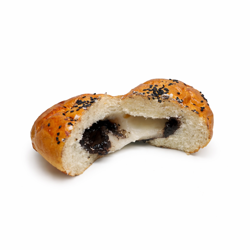 Black Sesame Mochi Bun 黑芝麻麻薯面包