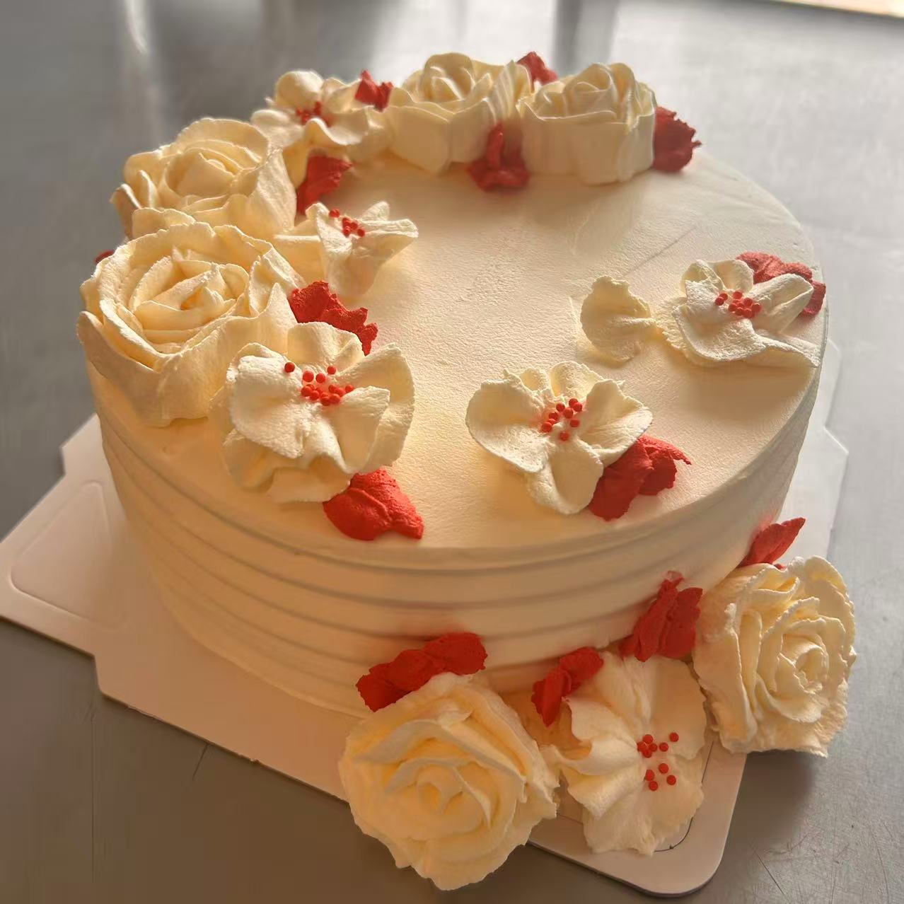 White-Rose Crimson Cake(白玫緋語蛋糕)